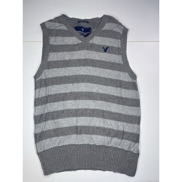 American Eagle Sweater Vest Mens Size Medium Vintage Fit Gray Sleeveless V-Neck - Picture 1 of 8